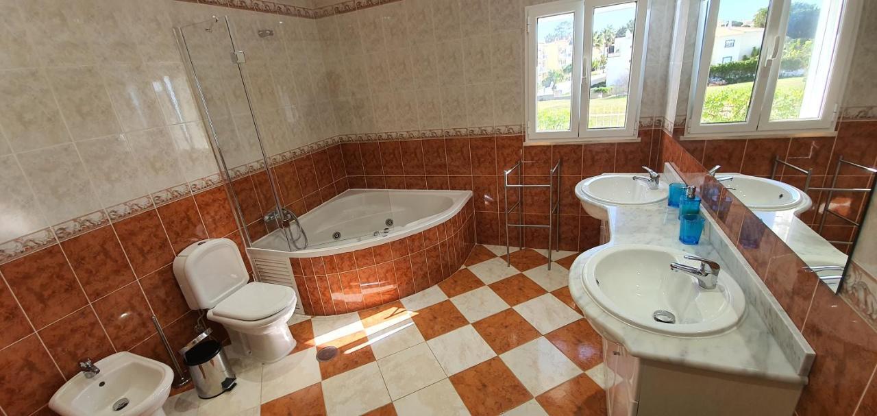 Sunset Villa By Laranjal Rentals Olhos de Agua  Exterior foto